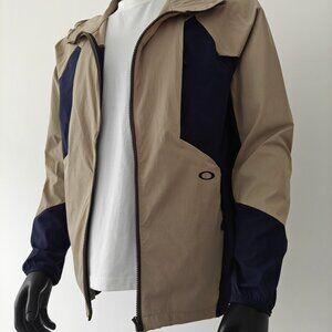 Oakley Hooded Comfort Softshell Windproof and Waterproof Jacket